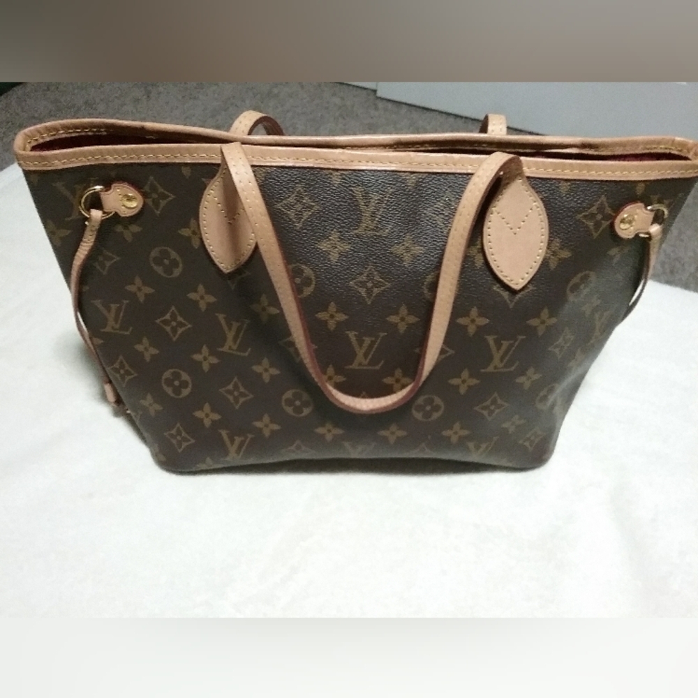 RARE 💗 RETIRED PIVOINE INTERIOR LV Neverfull PM Purse 💗